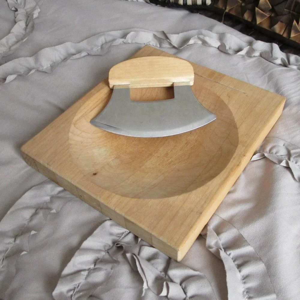mezzaluna & concave cutting board set